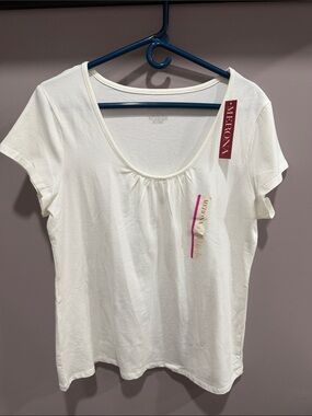 Merona Cream Scoop Neck Short Sleeve Tee with Gentle Gather XXL